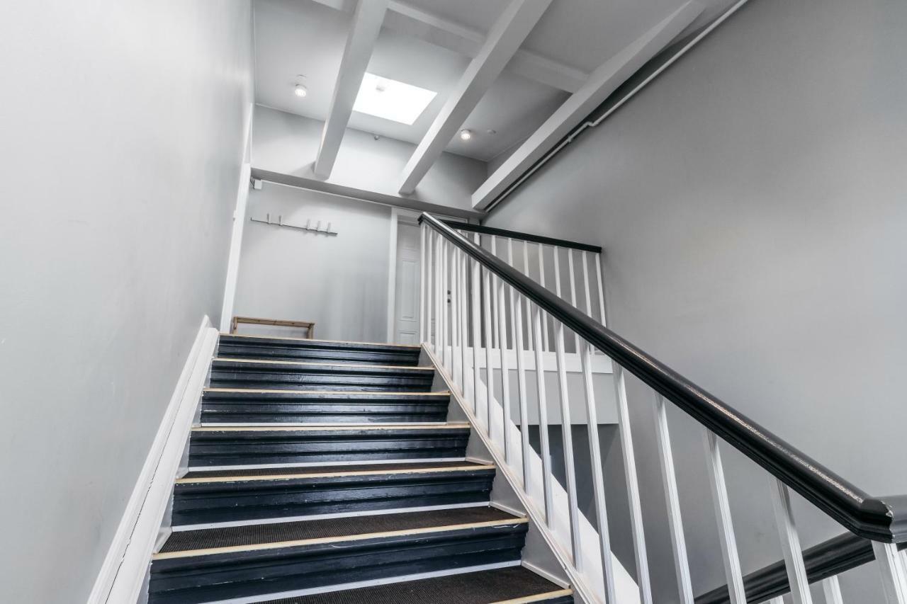 Apartamento Top Floor With Private Balcony